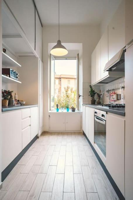 Vaticano/Trastevere Floreal Suite ローマ エクステリア 写真